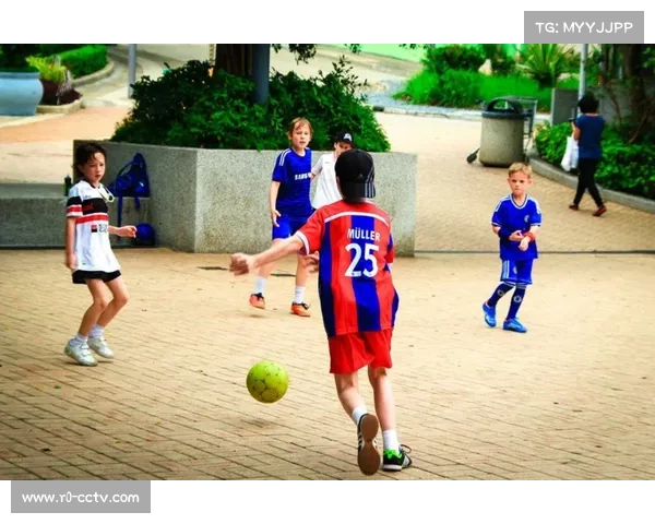 雷恩青训学业完成度:双轨制成功 雷恩青训学业完成度:双轨制成功